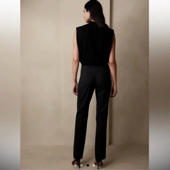 Banana Republic Logan Pant - Red - 8 - Like New - Picture 3 of 6